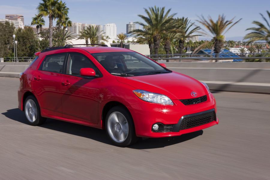  Toyota Matrix 2011 года  (фото 10 из 38)